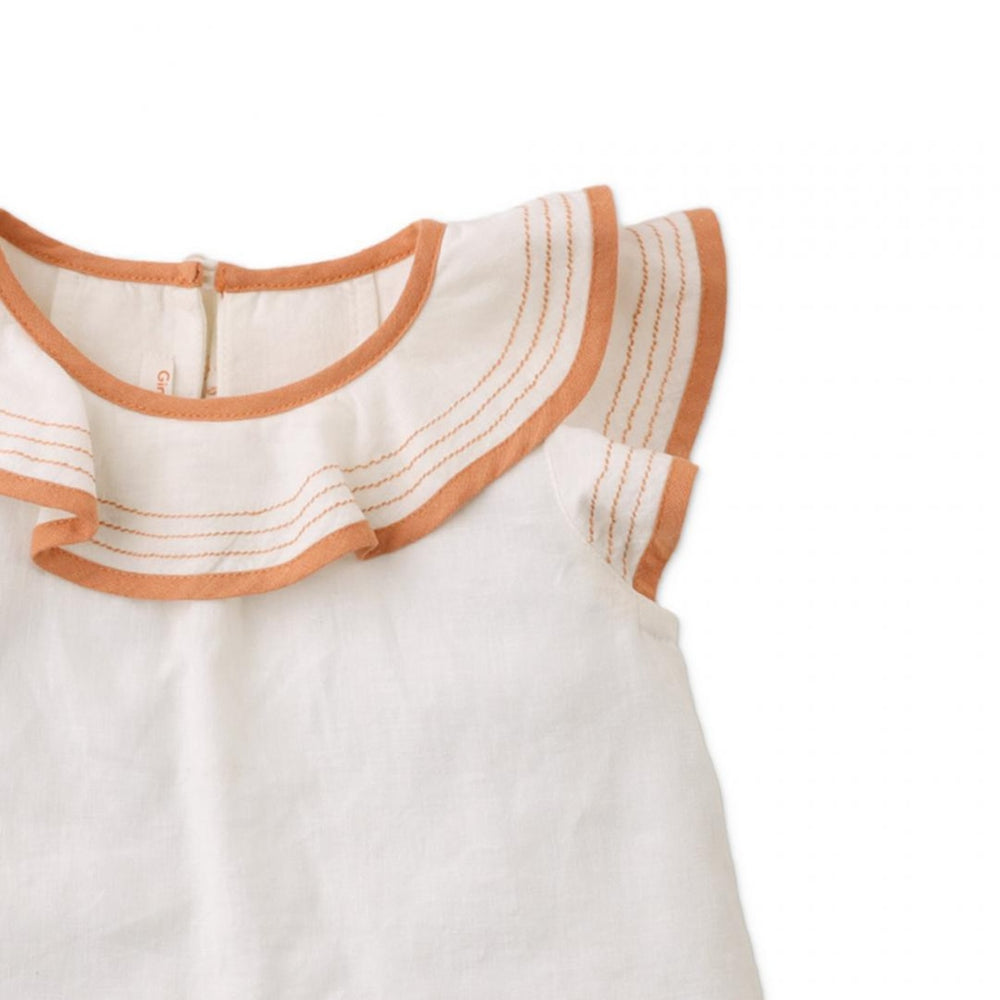 De farah top in de zachte tint gardenia van Gingersnaps is geschikt voor elke gelegenheid. VanZus