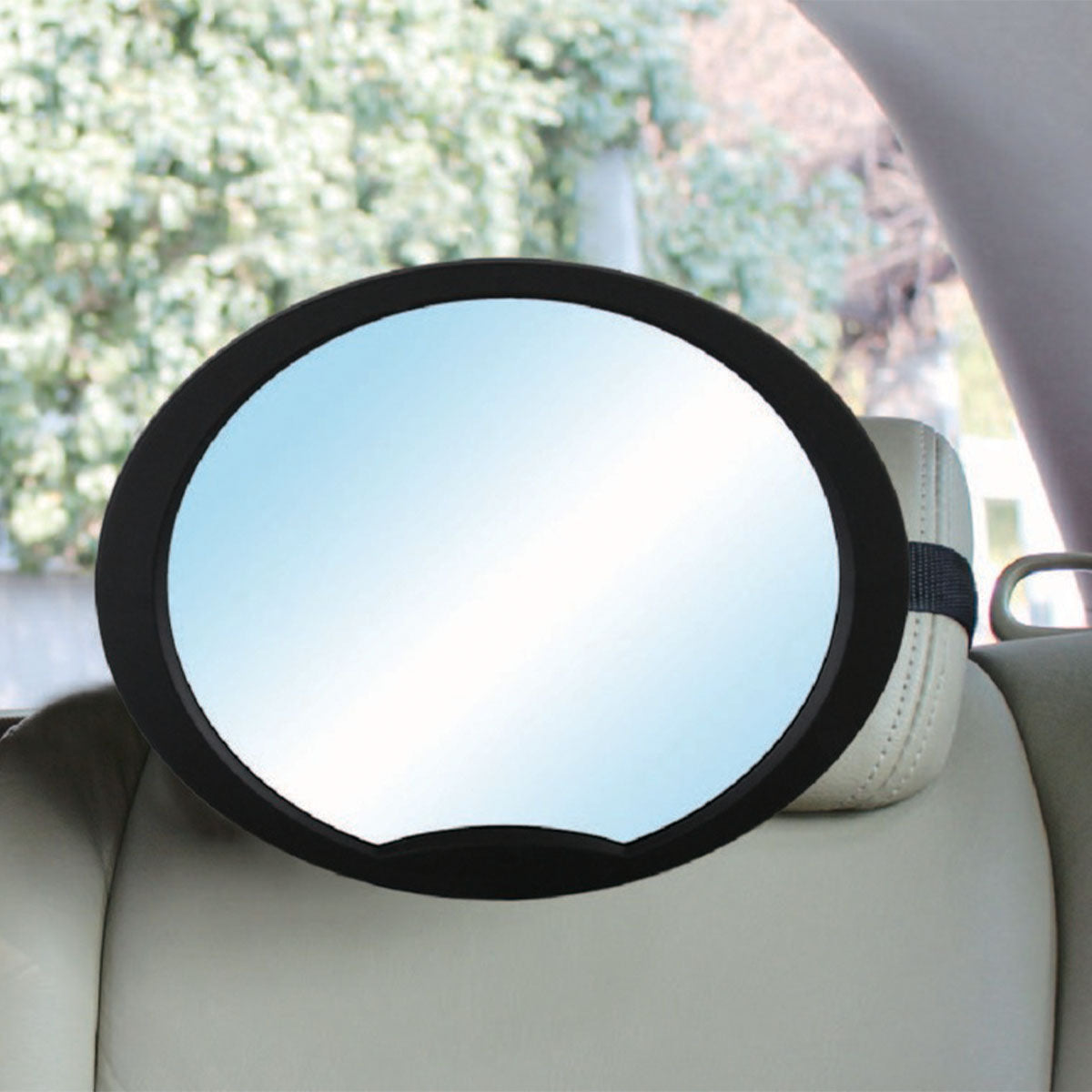 Met deze multispiegel van Babydan kan je eenvoudig jouw kindje via de achteruitkijkspiegel in de gaten houden wanneer het in een autostoeltje zit op de achterbank, dat tegen de rijrichting in is geplaatst. VanZus.