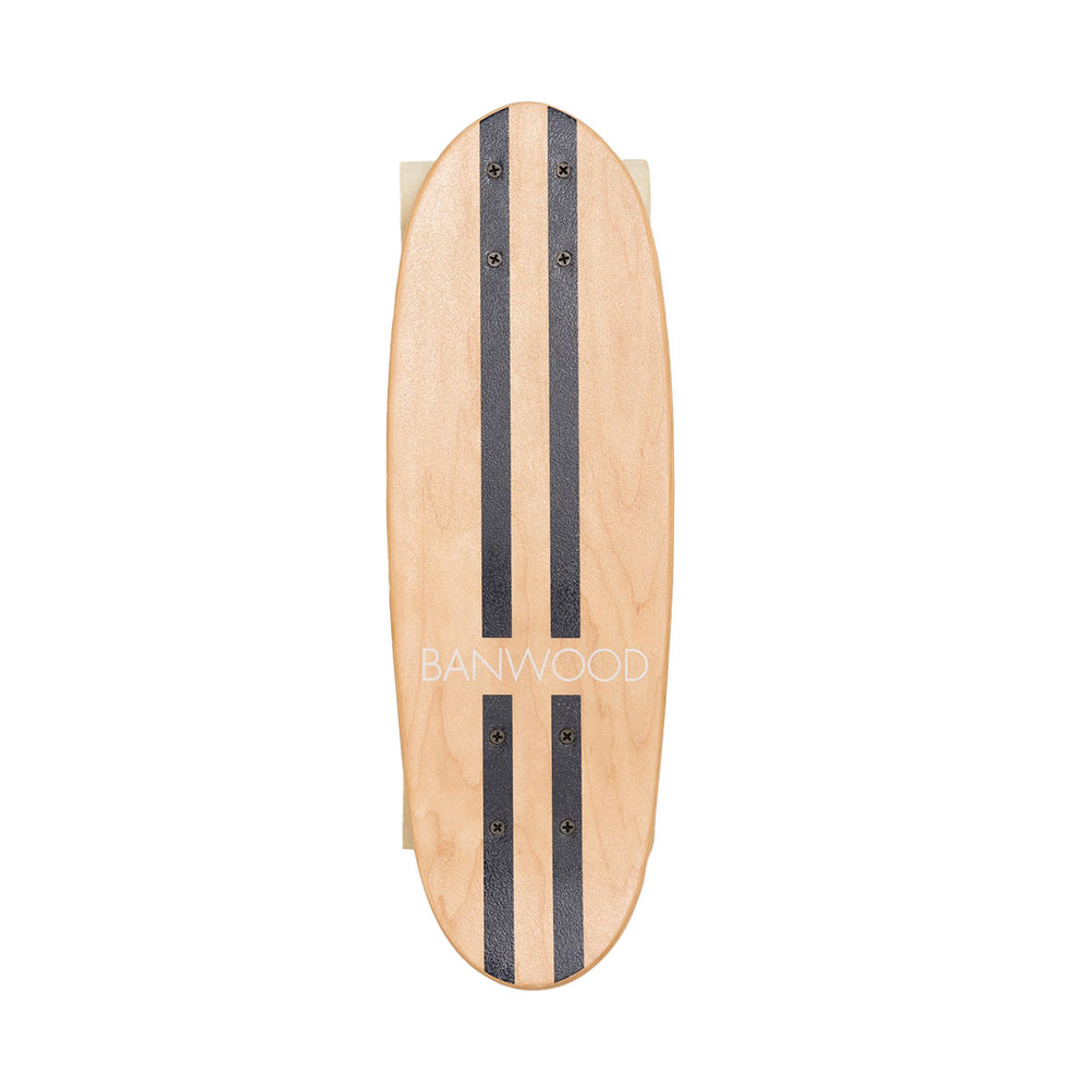 Voor stoere kinderen is dit toffe Banwood skateboard in navy ideaal! Dit skateboard is een klein cruiserboard, speciaal ontworpen voor zowel beginners als gevorderde skateboarders. Vanzus