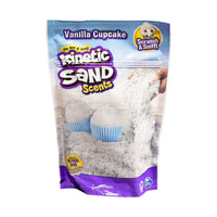 Ken je Kinetic Sand al? Met Kinetic Sand wit geurend zand 227 gram kan je kindje zijn of haar creativiteit de vrije loop laten en van alles creëren, modelleren, bouwen en weer laten instorten zonder dat het een complete troep in huis wordt. VanZus