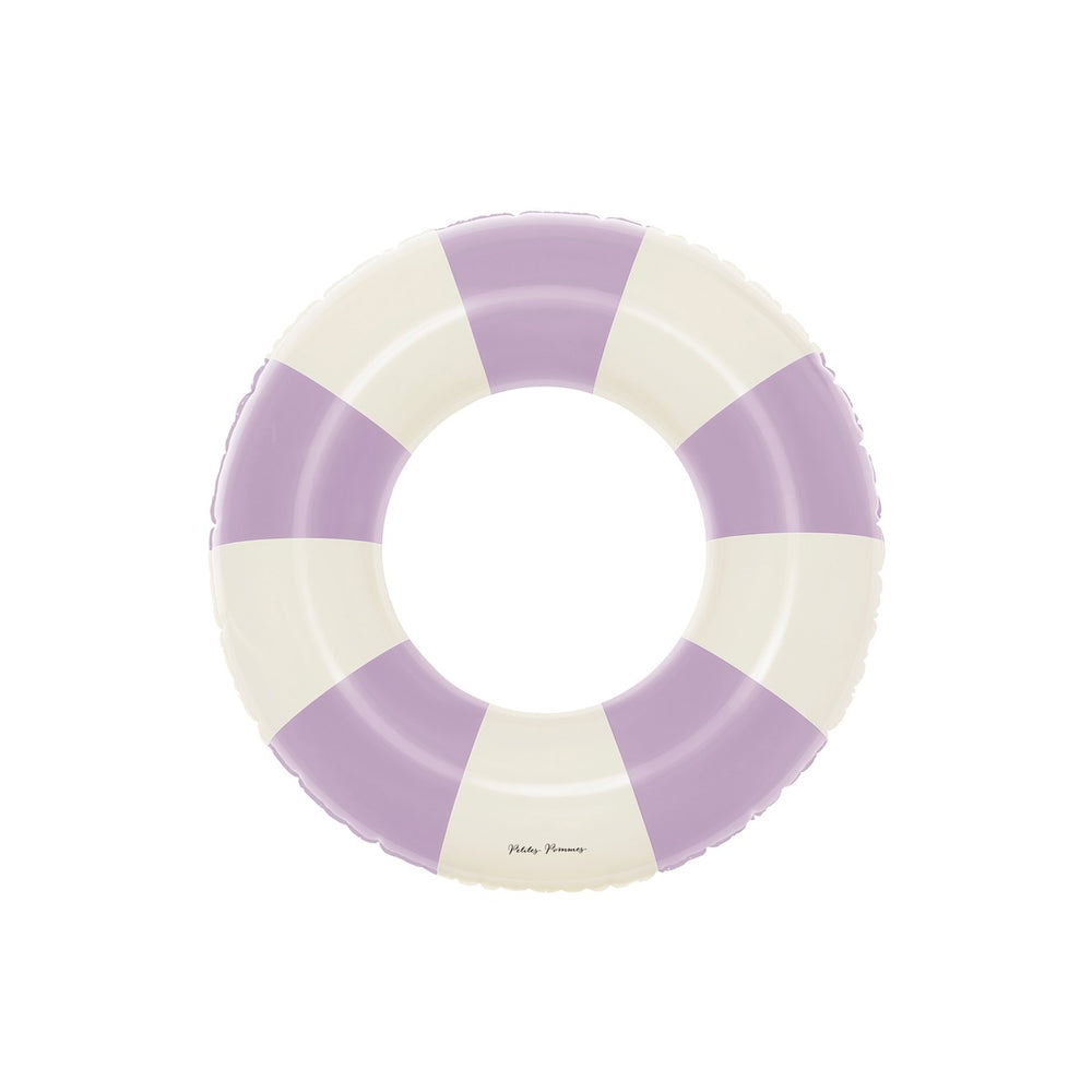 De Petites Pommes Olivia zwemband in de kleur Violet (paars) is een opblaasbare zwemband met een diameter van 45cm. Deze zwemband heeft een leuk en kleurrijk ontwerp in een streep design. VanZus