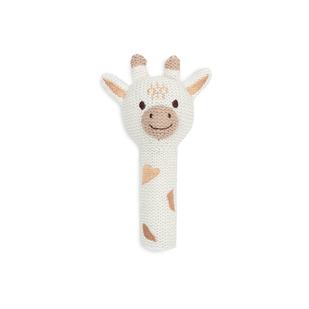 Jollein’s giraffe rammelaar is het perfecte eerste speelgoed. Eenvoudig vast te pakken met kleine kinderhandjes, lief gezichtje, zachte stof en een vrolijk belletje. Ook in fox en giraffe te koop. VanZus