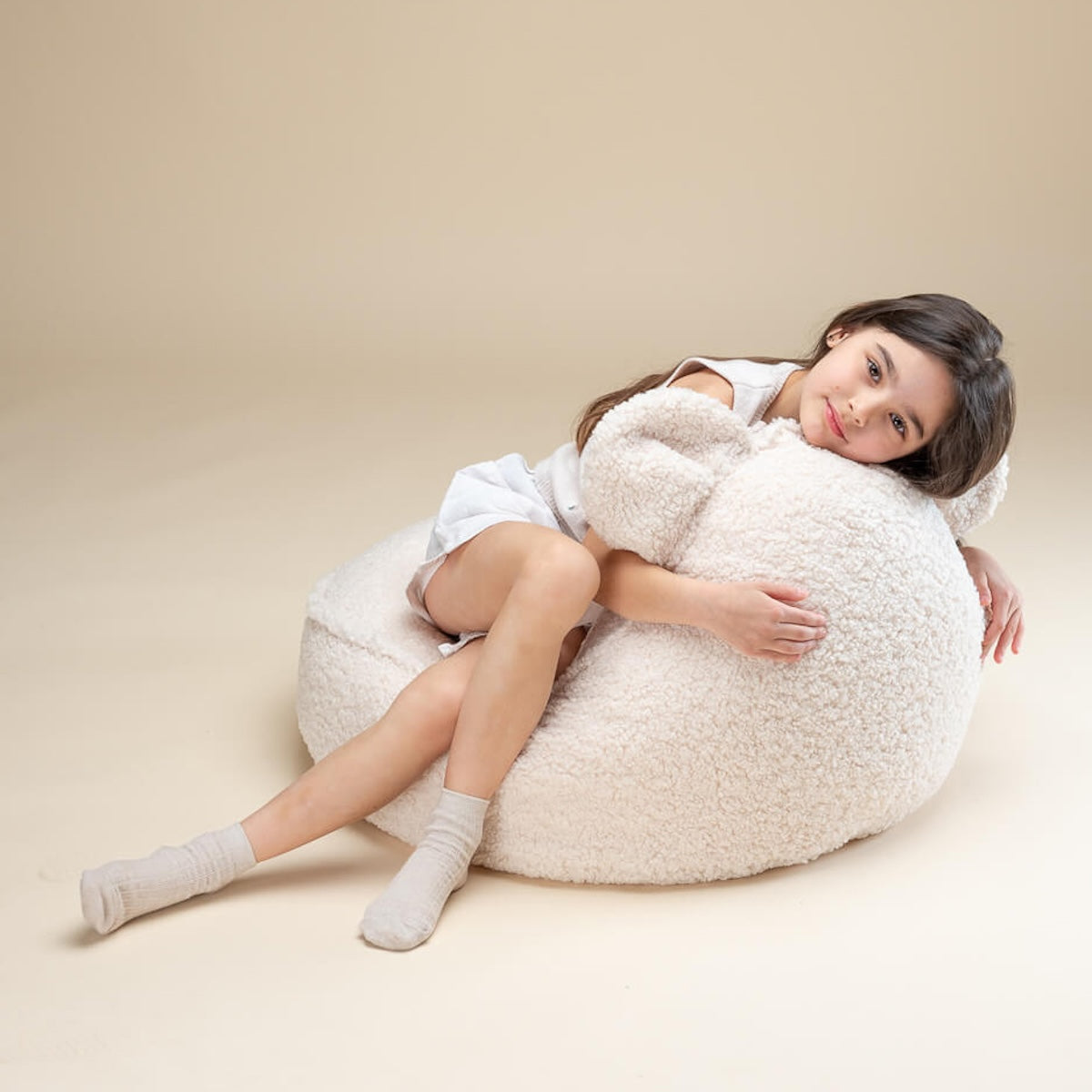 Wigiwama beanbag bear cream white