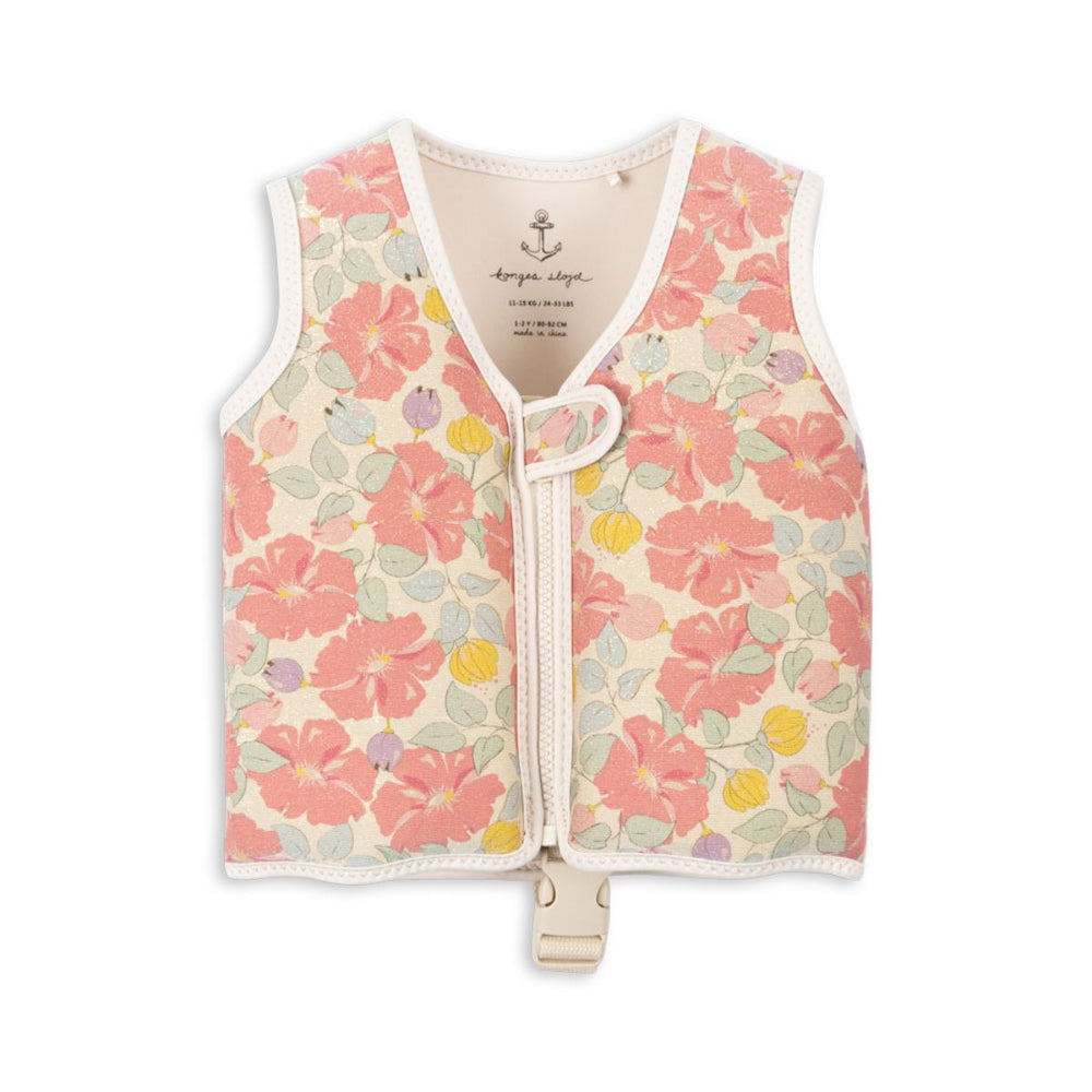 Het Konges Slojd avery zwemvest in de kleur fleur anglaise is een onmisbaar accessoire voor jouw kleine waterliefhebber. Dit zwemvestje biedt optimale veiligheid en ondersteuning tijdens het zwemmen, dankzij de hoogwaardige neopreen materialen. VanZus