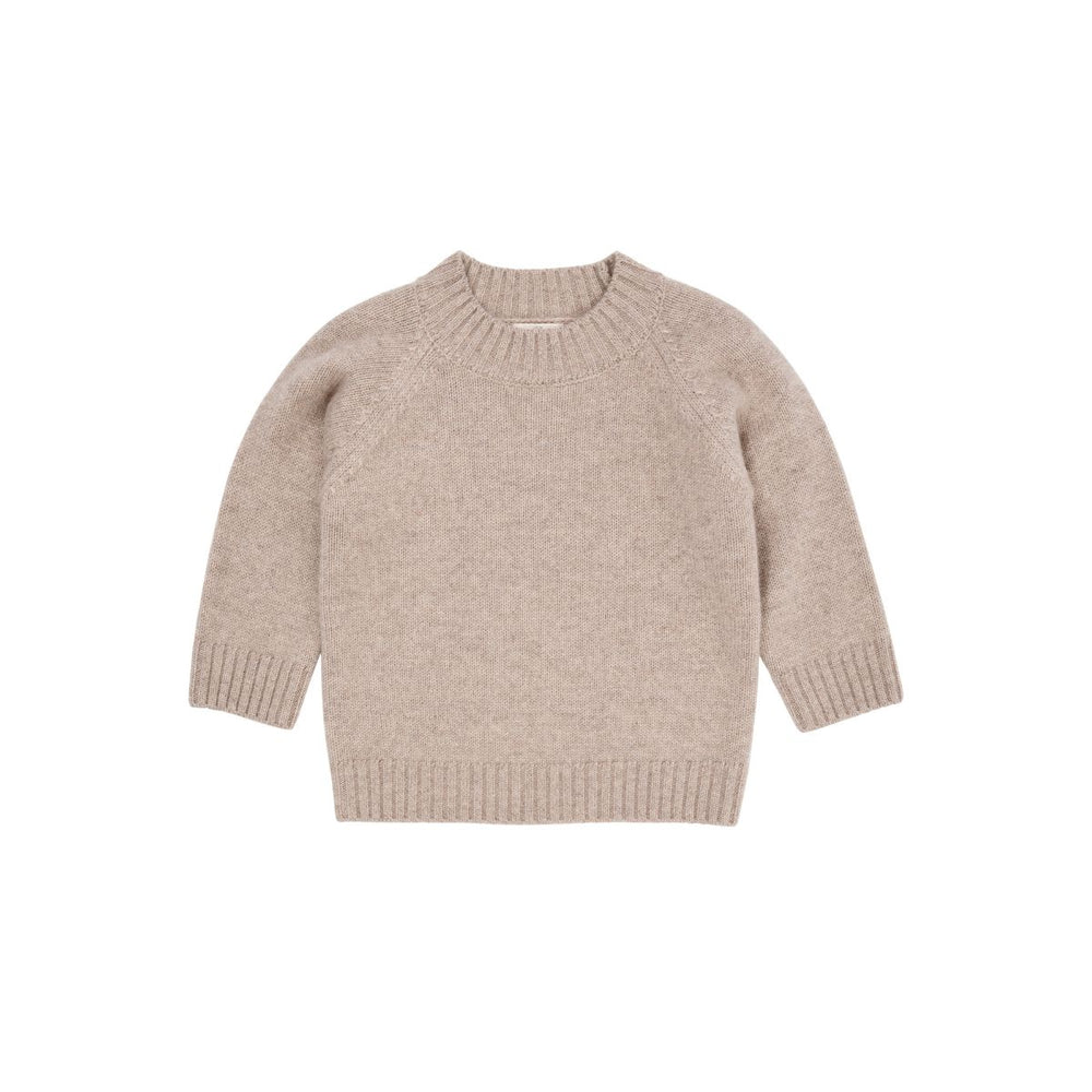 De Copenhagen Colors cashmere classic trui camel melange is een hoogwaardige basic voor de wintergarderobe. De warme beige kleur past overal bij. VanZus