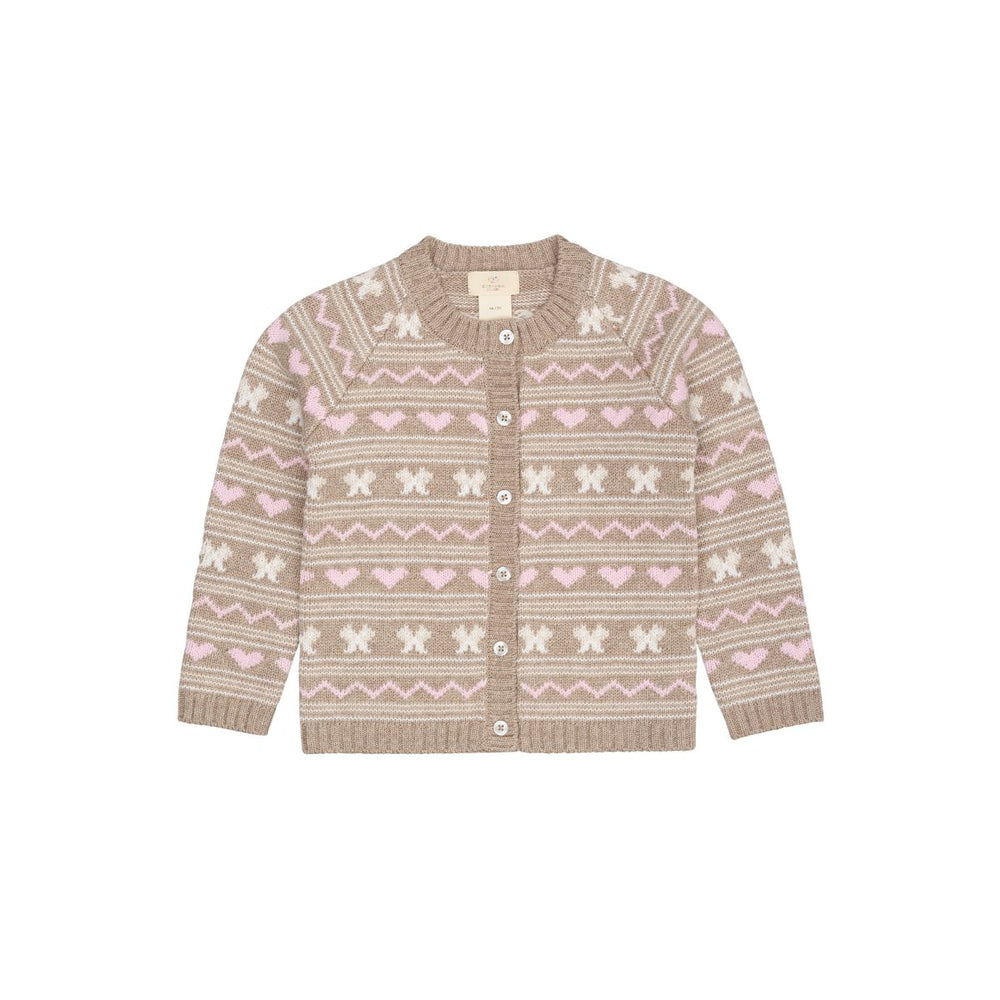 Het Copenhagen Colors cashmere vestje sand is een fijn gebreid vestje in beige met witte en roze accenten. De knoopjes aan de voorkant maken het makkelijk om aan te trekken. VanZus