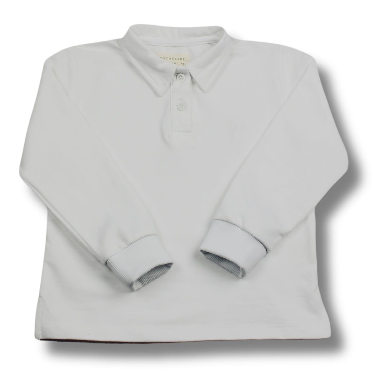 De Two You Label basic polo boys in de kleur white is een tijdloze polo die niet kan ontbreken in de kast van jouw zoon! De basic polo, in een neutrale witte kleur, is perfect voor casual en nette gelegenheden. VanZus