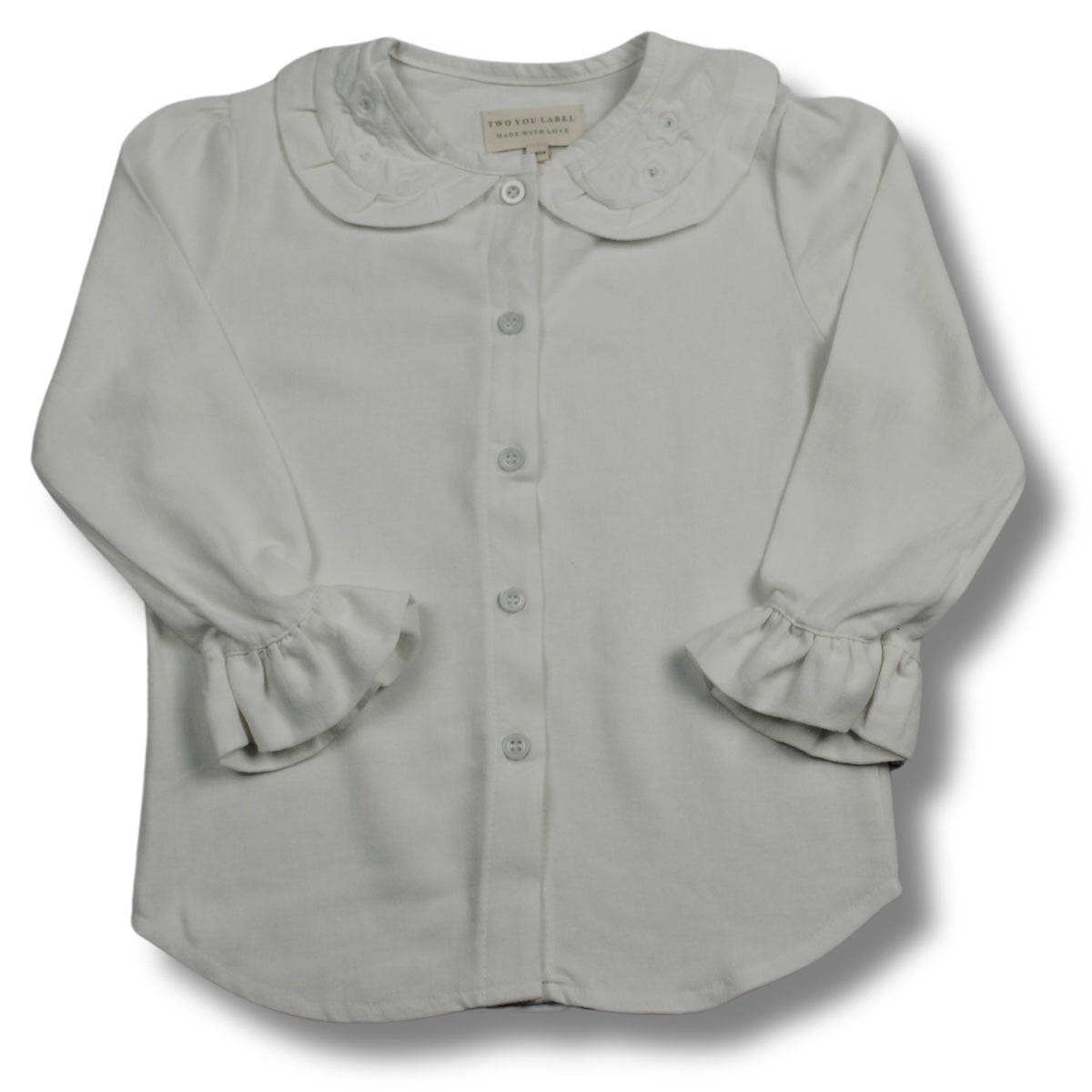 Deze schattige Two You Label lina linen blouse in de kleur white mag niet ontbreken in de kledingkast van jouw kindje! De blouse is gemaakt van hoogwaardig linnen, waardoor de blouse lekker luchtig is. Perfect voor de warme dagen! VanZus