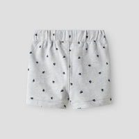 Als je op zoek bent naar een lekkere, zomerse short voor jouw kleintje, zoek dan niet verder! Met deze volo regular short in de kleur light grey melange boats van het merk Name It vang je twee vliegen in één klap! Deze shorts zijn namelijk niet alleen heel comfortabel, ze zien er ook heel leuk uit! VanZus