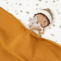 Little Dutch knuffelpop Jake is de ideale speel- en knuffelvriend voor je kleintje. Vrolijk design en geschikt vanaf 12 maanden. Jake is 35 cm. VanZus