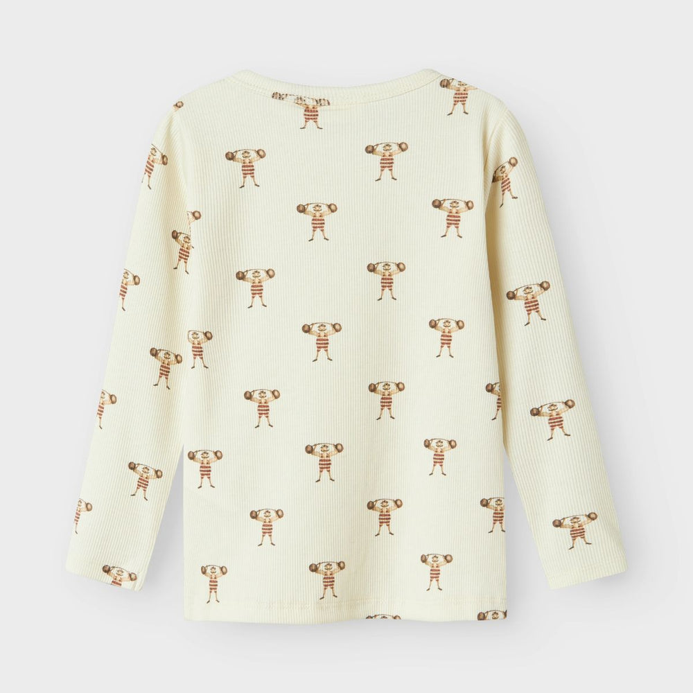 Het Lil' Atelier lavo enk slim shirt in de kleur turtledove strong man is een must-have voor de garderobe van je kind. VanZus