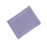 Lekker warm & stijlvol: de colsjaal gigi in de kleur lilac van Hvid. Een prachtig gebreide sjaal, gemaakt van zachte merinowol. Comfortabel en hip! In verschillende kleuren. Combineer met bijpassende muts. VanZus