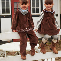 De Copenhagen Colors limited ranger gevoerde cowboylaarzen cognac bow cognac zijn winterlaarzen met karakter. De binnenkant is gevoerd met wol, de buitenkant is van sterk leer. VanZus