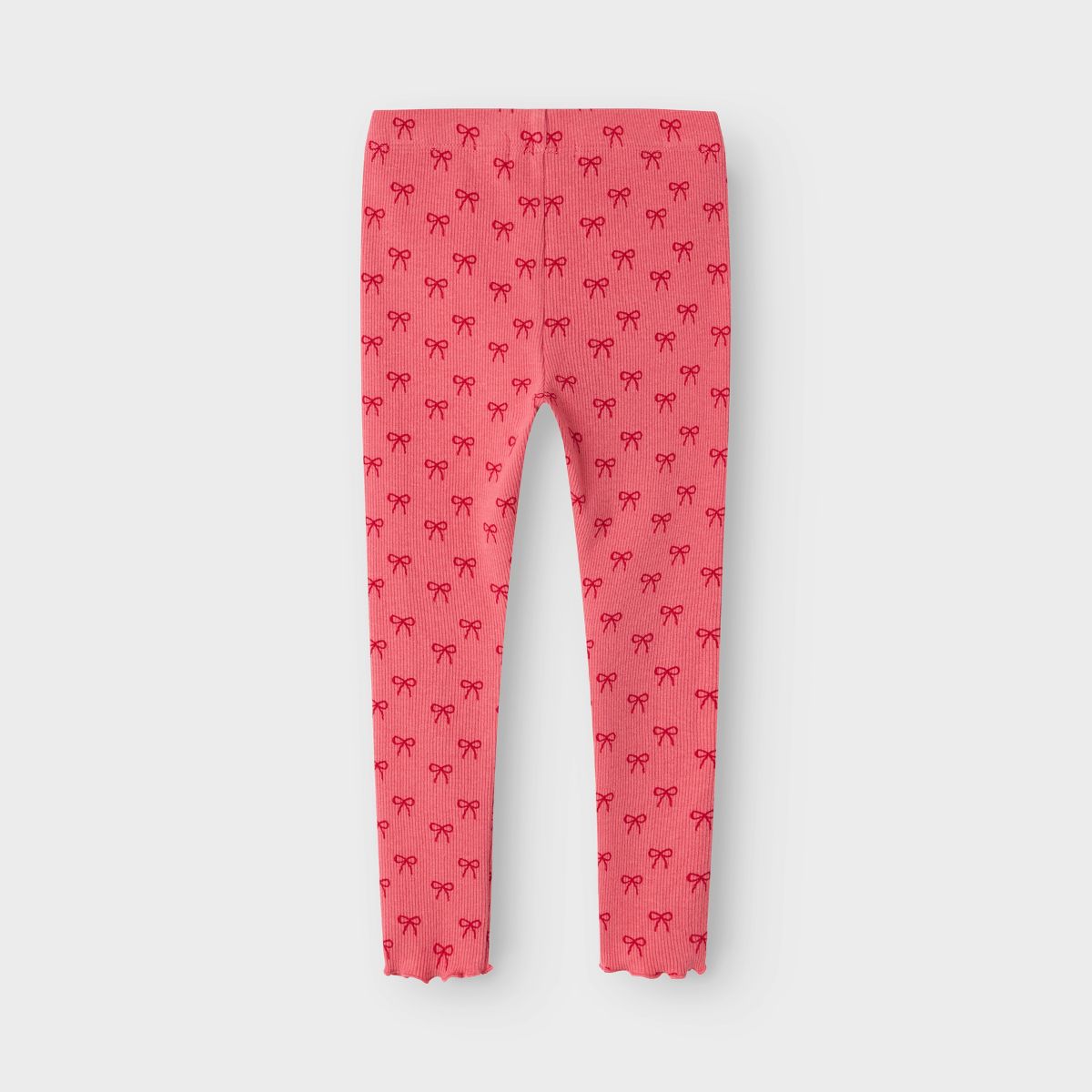 Stel de perfecte outfit samen voor je kind met deze lieve karinna xslim legging in de kleur rapture rose van het merk Name It. Deze legging is van hoge kwaliteit, waarmee je een comfortabele en trendy look kunt creëren. VanZus