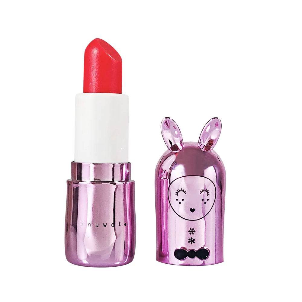 Ervaar luxe met de Inuwet rasberry sorbet  lippenbalsem in metallic pink. Deze vegan balsem hydrateert je lippen, biedt een zoete geur en een elegante roze glimmende verpakking. Een stijlvolle must-have! VanZus