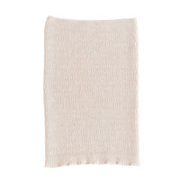 Lekker warm & stijlvol: de colsjaal gigi in de kleur cream van Hvid. Een prachtig gebreide sjaal, gemaakt van zachte merinowol. Comfortabel en hip! In verschillende kleuren. Combineer met bijpassende muts. VanZus