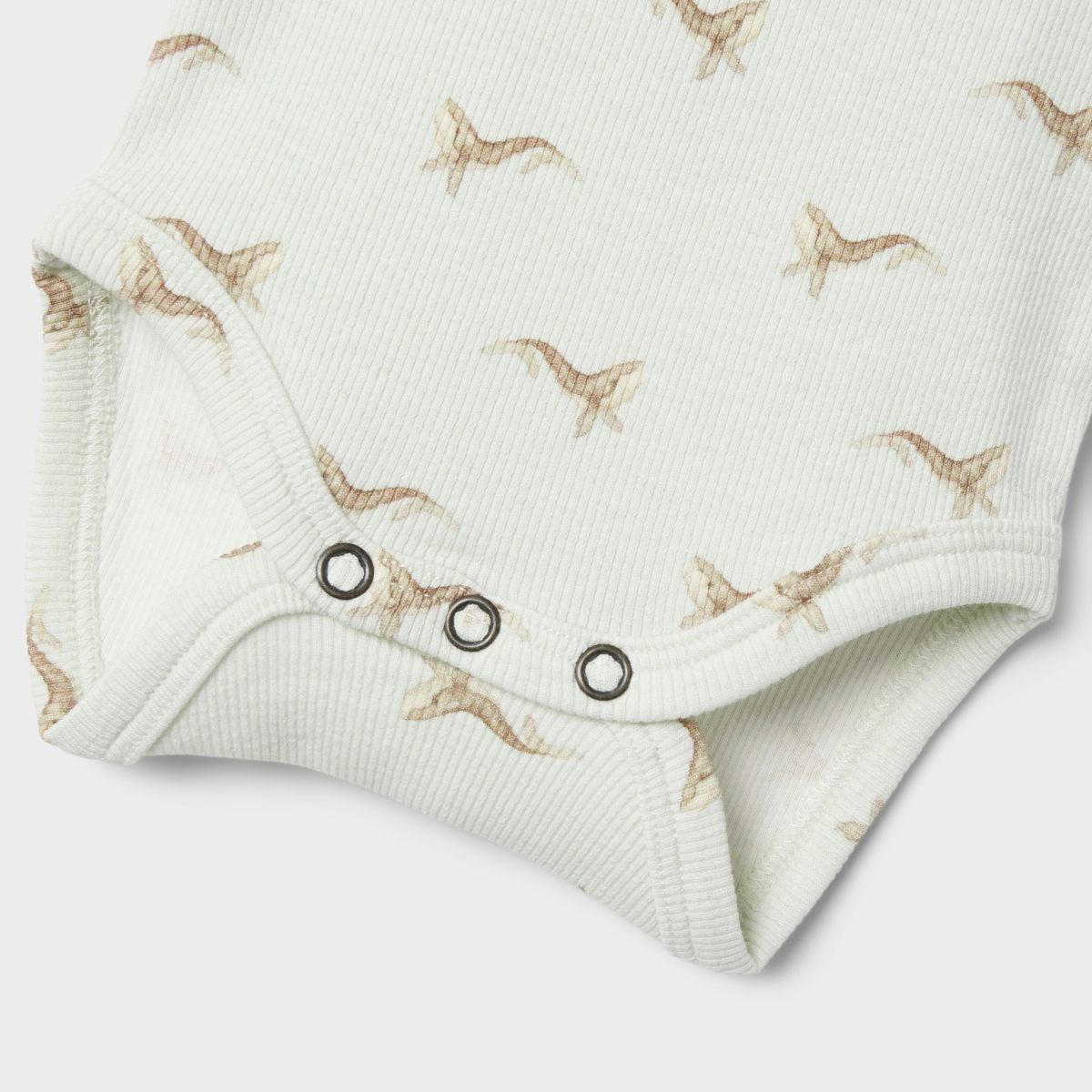 Het Lil' Atelier baby gavo slim rompertje in murmur whale is de ideale keuze voor stijlvolle en comfortabele outfits voor je kleintje. VanZus