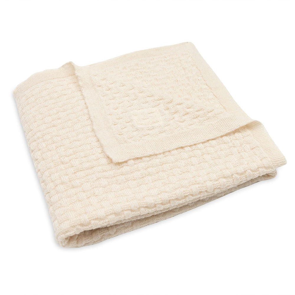 Houd je kindje warm met de hippe wiegdeken weave knit oatmeal van Jollein 75 x 100 cm. Voorzien van een luxe gebreide stof en gemaakt van het allerzachtste katoen. Ook geschikt voor onderweg in de maxi cosi. VanZus