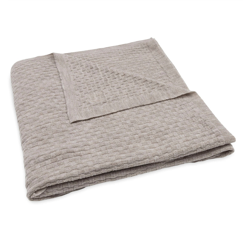 Deze zachte weave knit merinowol ledikantdeken van Jollein in de variant funghi is perfect als dekentje of wikkeldeken. Combineer de deken met een laken: stijlvol en praktisch. VanZus