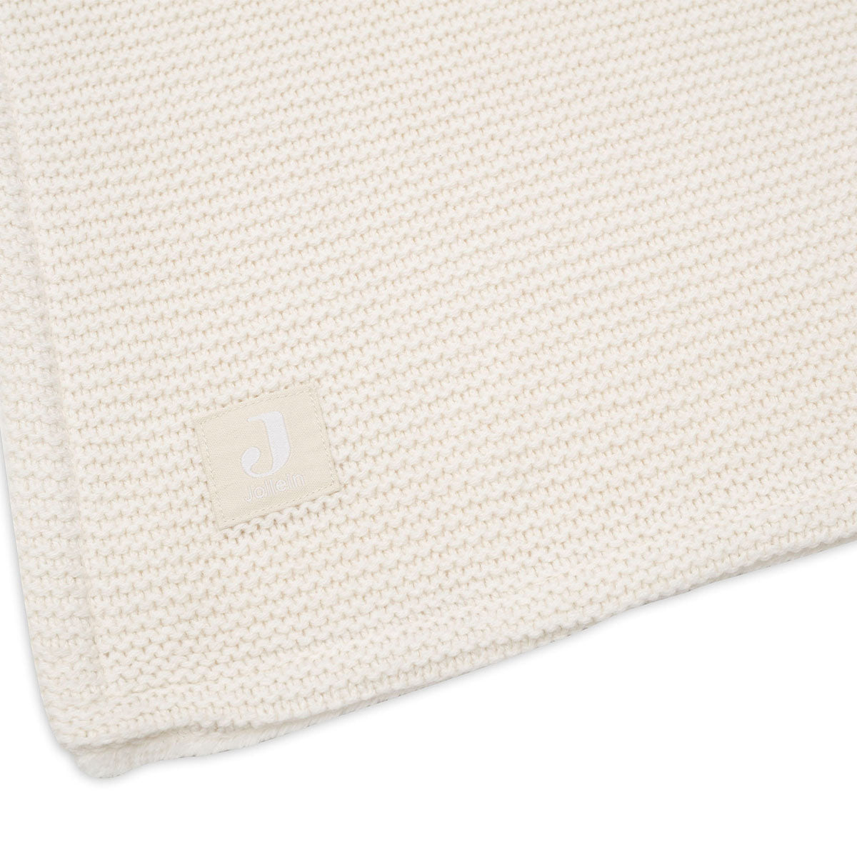 Houd je kindje warm met het hippe wiegdeken basic knit ivory/coral fleece van Jollein. Voorzien van een gebreid motief en gemaakt van het allerzachtste katoen. Ook geschikt voor onderweg in de maxi cosi. VanZus