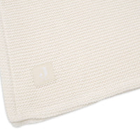 Houd je kindje warm met het hippe wiegdeken basic knit ivory/coral fleece van Jollein. Voorzien van een gebreid motief en gemaakt van het allerzachtste katoen. Ook geschikt voor onderweg in de maxi cosi. VanZus