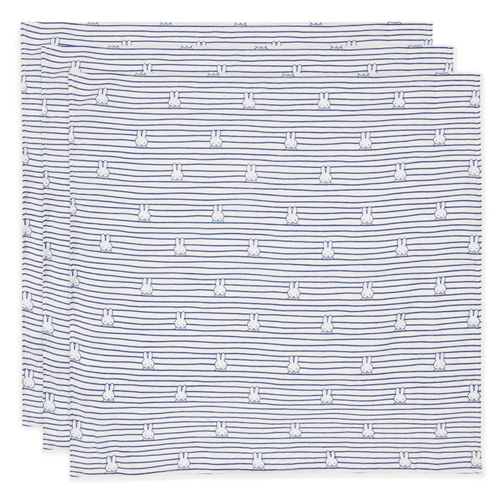 Praktisch en stijlvol: de hydrofiele doek small van Jollein in miffy stripe navy. Inhoud 3-pack, afmeting 75x75 cm, met schattige nijntje print. Ook in biscuit verkrijgbaar. VanZus