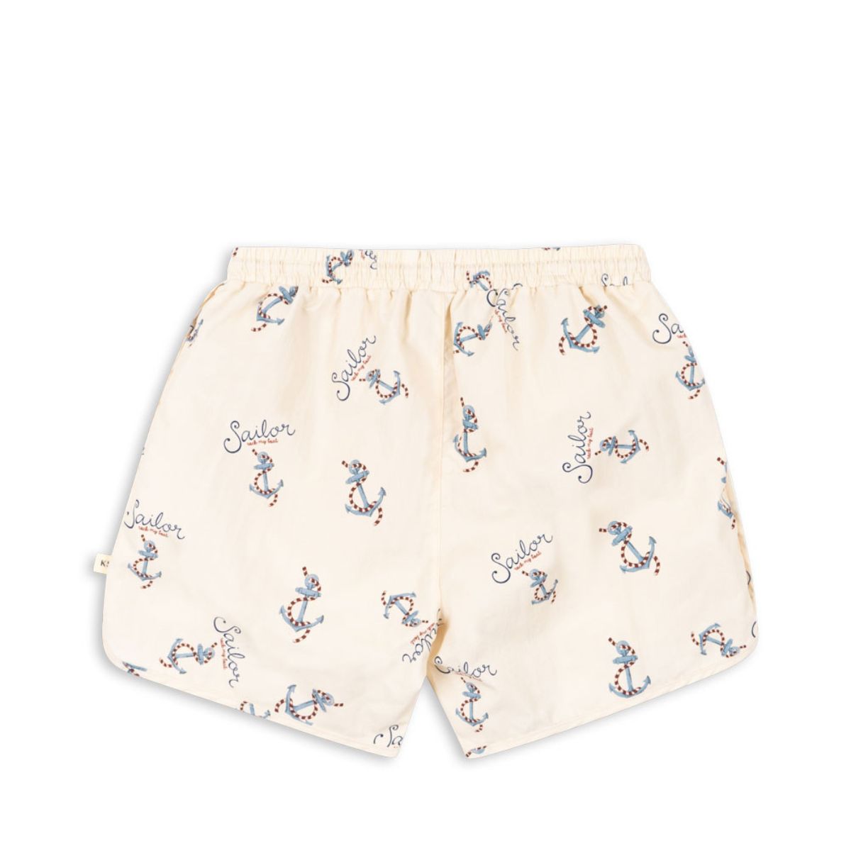 De Konges Slojd asnou zwembroek in rock my boat is de perfecte keuze voor een zomerse dag vol waterplezier. Deze beige zwemshort is gemaakt van een zachte en soepele stof, waardoor je kleintje vrij kan bewegen. VanZus