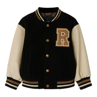 Je kind ziet er direct superstoer uit in dit momby varsity bomber jasje in de kleur black van het merk Name It. Dit jasje heeft een stoer varsity jacket design en houd je kindje lekker warm als het buiten wat frisser is. VanZus