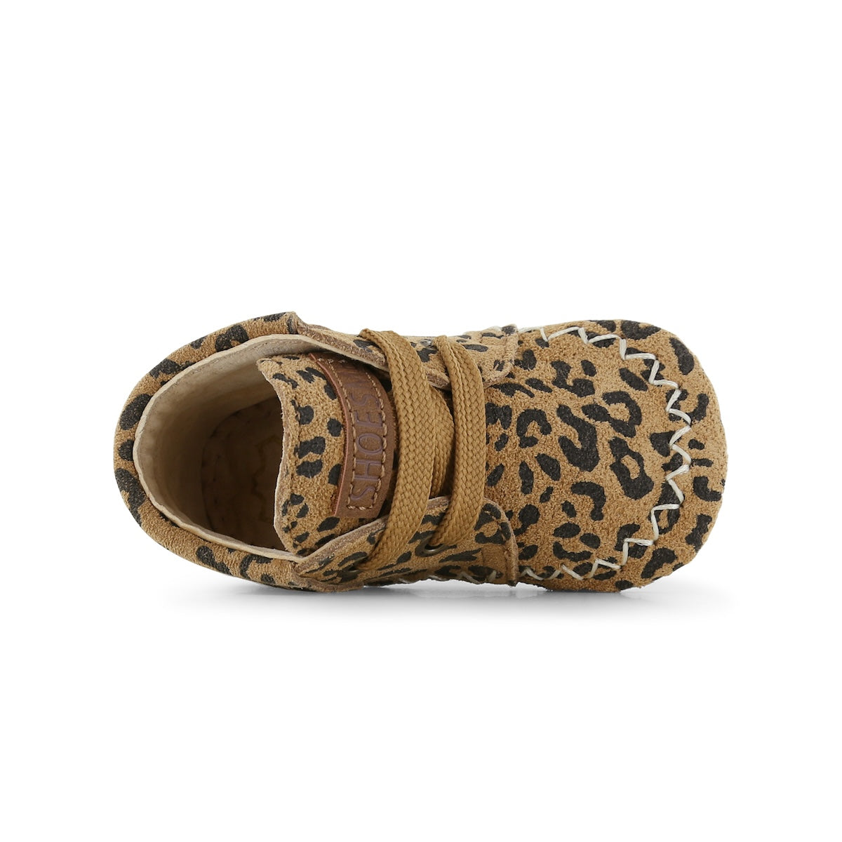 Stijlvol, comfortabel en veilig: de Shoesme baby-proof schoen met franjes in panther cognac. Speciaal ontworpen voor kindjes die hun eerste stapjes zetten. Met veter en anti-slipzool. In verschillende kleuren en maten. VanZus