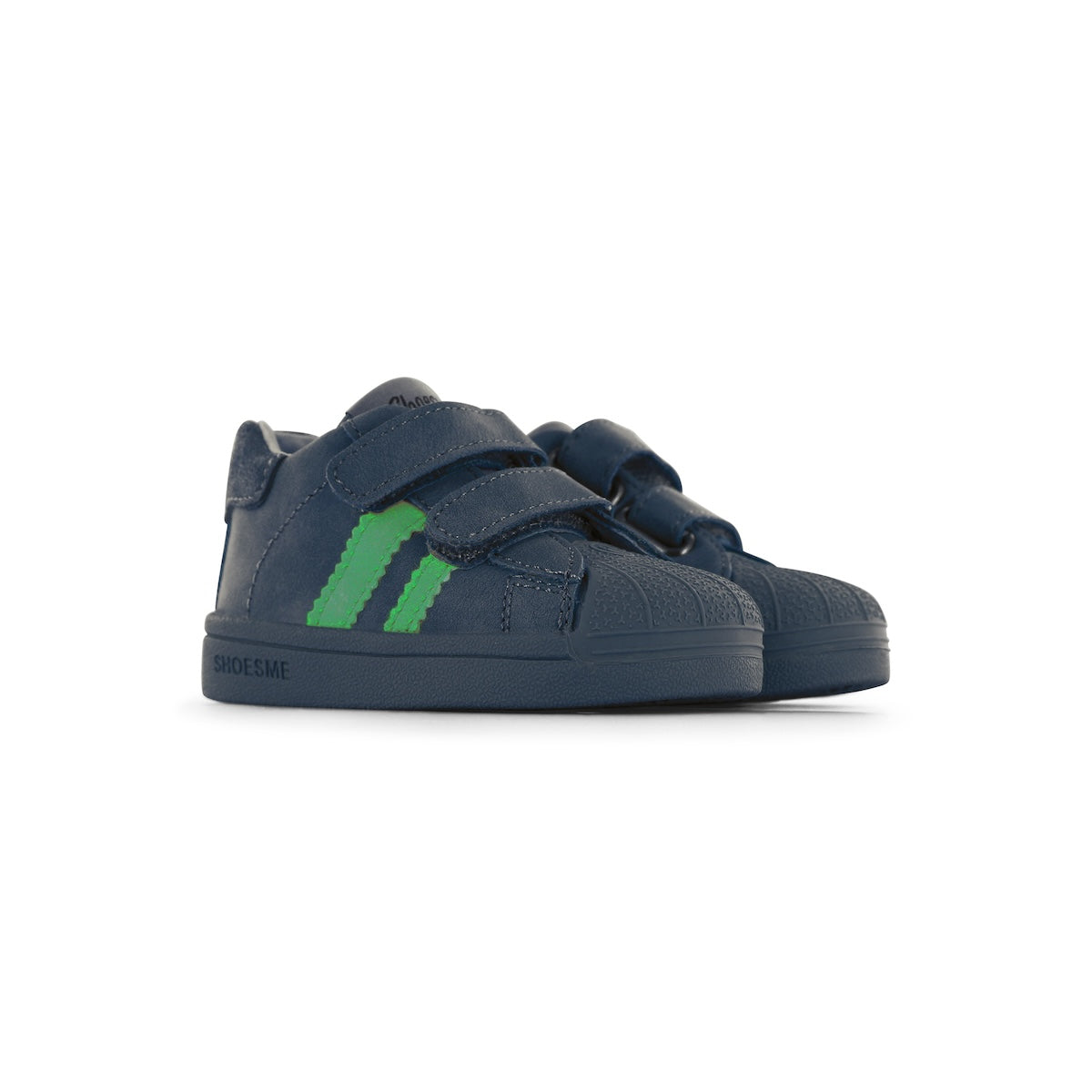 Kruipen en lopen doe je natuurlijk met de baby schoentjes stootneus in dark blue green van Shoesme. De sneakers beschermen de voetjes van je kleintje tijdens ontdekkingstochten. In verschillende kleuren en maten. VanZus