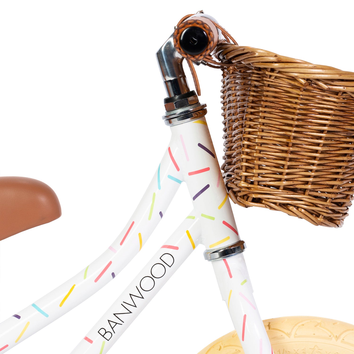 Ontdek deze kleurrijke Banwood loopfiets vintage banwood x marest allerga white! Deze toffe loopfiets voor jongens en meisjes heeft een witte kleur en is voorzien van een vrolijke confettiprint. VanZus