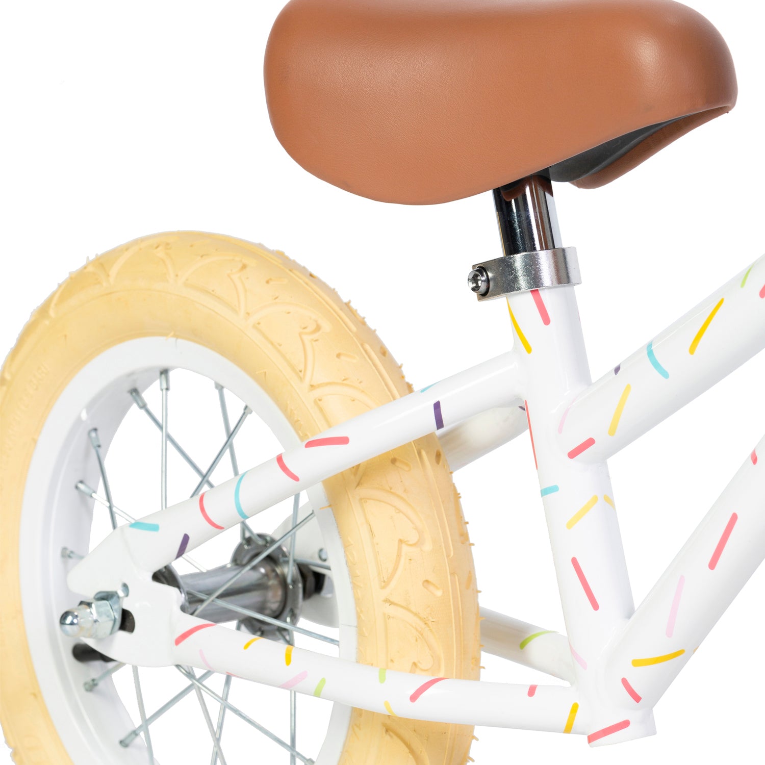 Ontdek deze kleurrijke Banwood loopfiets vintage banwood x marest allerga white! Deze toffe loopfiets voor jongens en meisjes heeft een witte kleur en is voorzien van een vrolijke confettiprint. VanZus