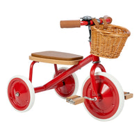 Deze leuke Banwood driewieler in vintage red is een superleuke kinderfiets met een retro design. Met deze fiets kunnen zelfs de allerkleinsten mee op een fietstochtje. Deze fiets is namelijk geschikt voor kinderen vanaf 2 jaar. VanZus