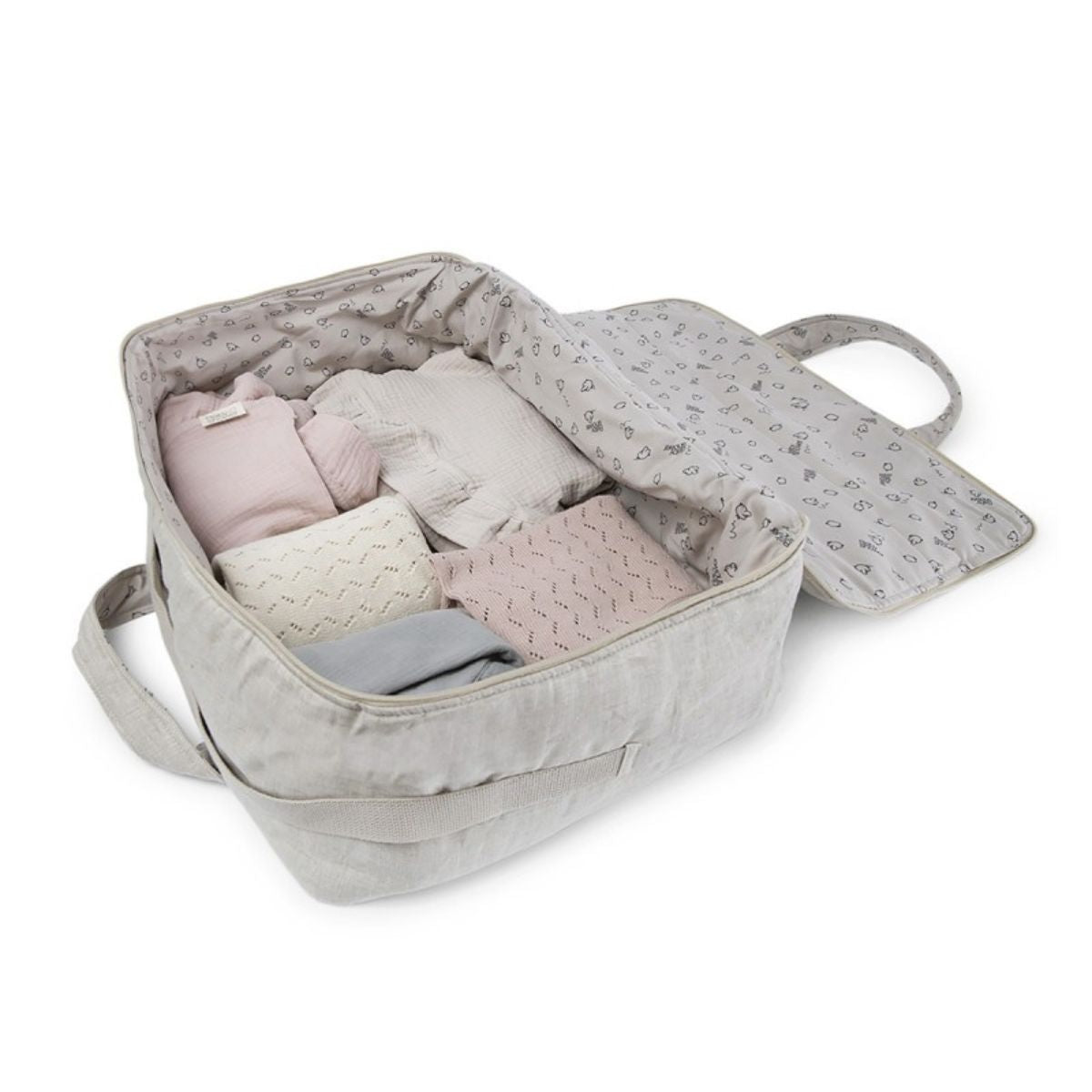 De juliet reistas in rainy linen van Babyshower is perfect voor onderweg. Stijlvol, functioneel en ruim genoeg voor alle babybenodigdheden. Met handige vakken en comfortabele schouderriem. VanZus