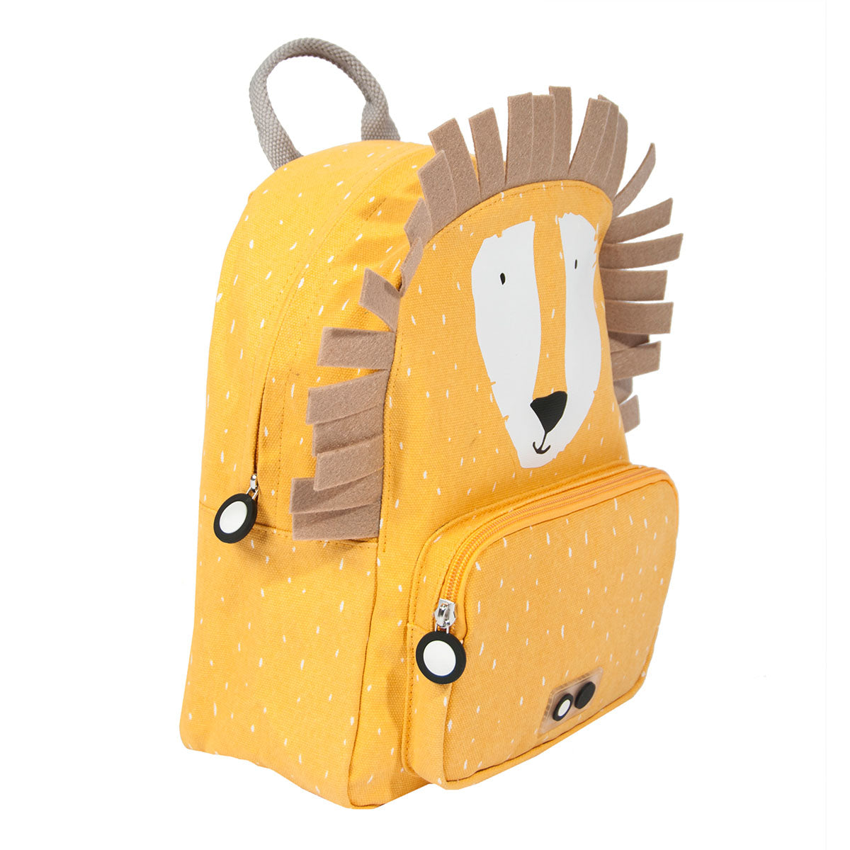 Met de Trixie Mr. Lion rugzak klein ben je klaar voor avontuur! In deze gele schooltas kan je al je spulletjes kwijt voor een dagje weg. De gele rugzak komt in de vorm van een stoere leeuw. VanZus.
