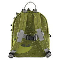 Met de Trixie Mr. Dino rugzak klein ben je klaar voor avontuur! In deze groene schooltas kan je al je spulletjes kwijt voor een dagje weg. De groene rugzak komt in de vorm van een stoere dino. VanZus.