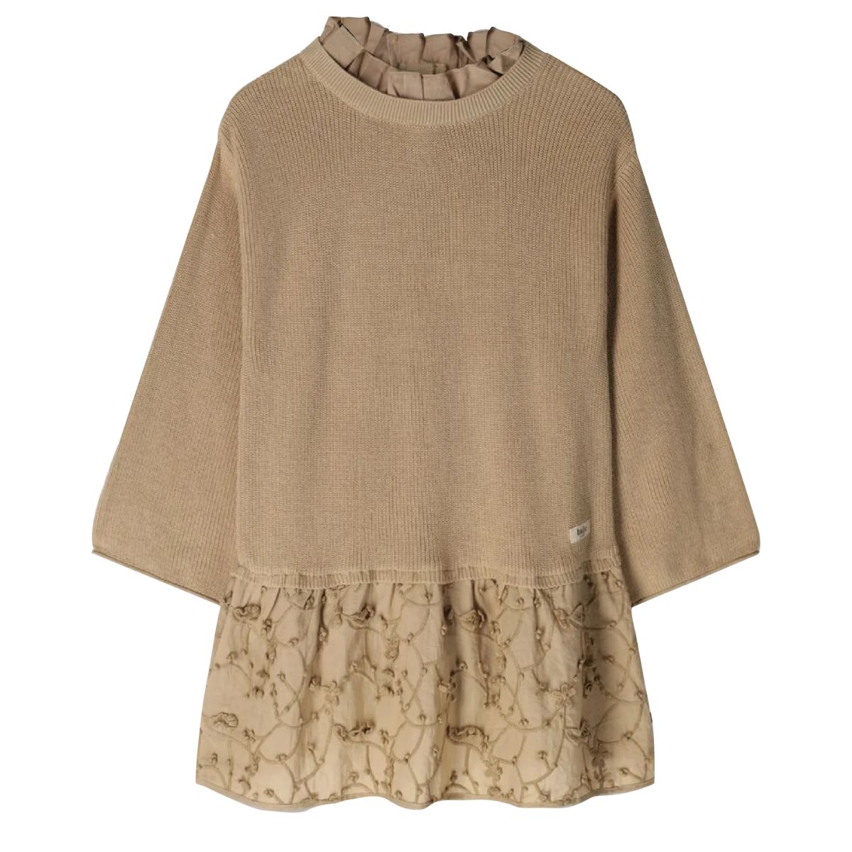 De Baje Studio crystal jurk peanut is een prachtige jurk die perfect is voor de herfst/winter garderobe van je kindje. Deze jurk heeft een mooie beige kleur, maar is dankzij alle leuke details allesbehalve saai. VanZus.