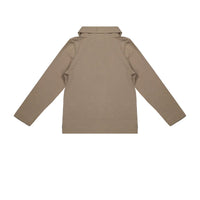 De Baje Studio findon trui in de kleur taupe is een prachtige toevoeging aan de garderobe van je zoontje. Deze basic is geschikt voor elk seizoen en dankzij de leuke details alles behalve saai. VanZus.