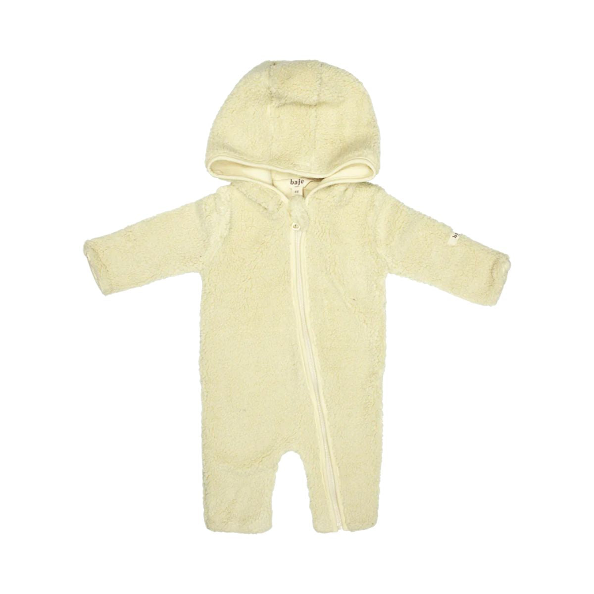 De Baje Studio folly newborn onesie in de kleur creme is een onmisbaar kledingstuk in de herfst/winter garderobe van jouw baby. Dit heerlijk zachte pakje houdt jouw kleine lekker warm tijdens de koude dagen. VanZus.