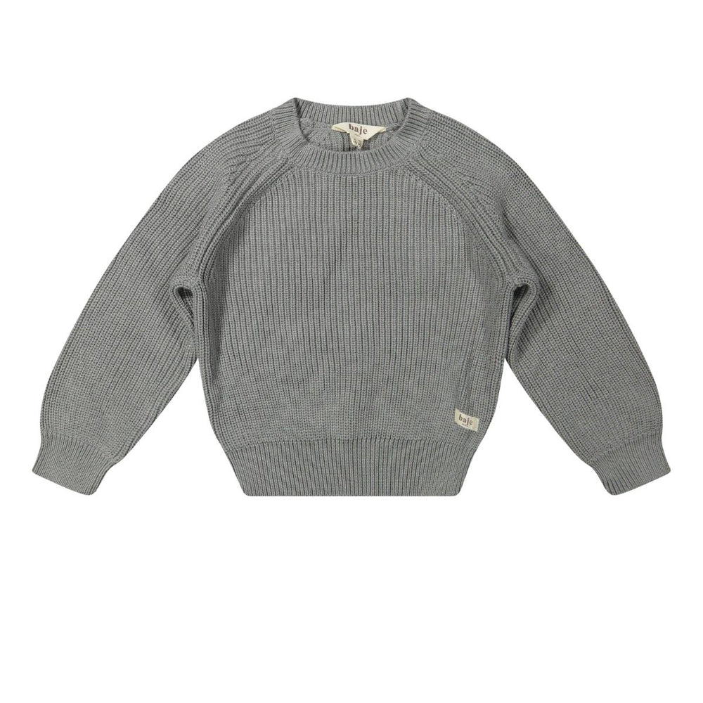 De Baje Studio harrow newborn trui in de kleur greyish blue is de perfecte basic trui voor jouw kleintje. De trui is heerlijk warm en comfortabel. Een onmisbaar item voor de garderobe van je baby. VanZus.