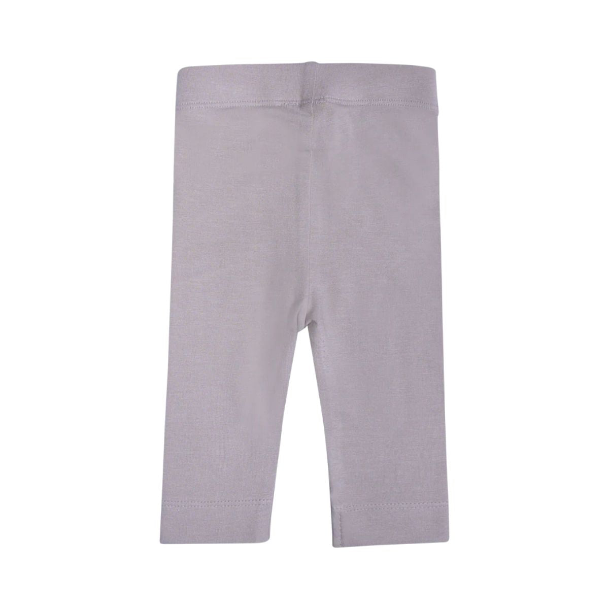 De Baje Studio sealy newborn broek in de kleur lilac is het perfecte broekje voor jouw kleine baby. Deze legging is heerlijk zacht, comfortabel voor kleine beentjes en perfect passend bij elke outfit. VanZus.