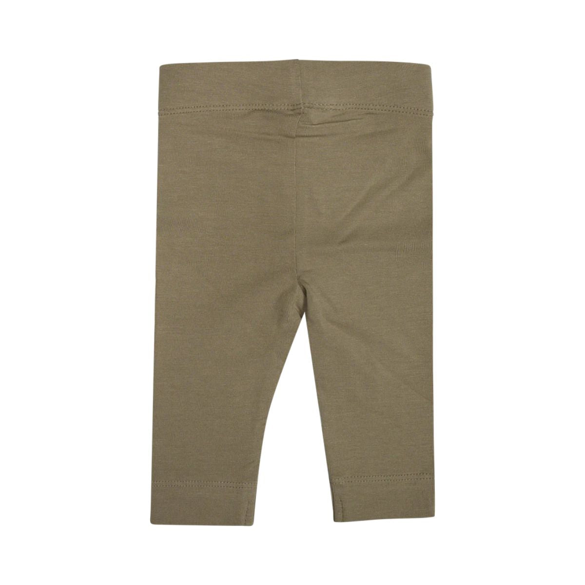 De Baje Studio sealy newborn broek in de kleur taupe is het perfecte broekje voor jouw kleine baby. Deze legging is heerlijk zacht, comfortabel voor kleine beentjes en perfect passend bij elke outfit. VanZus.