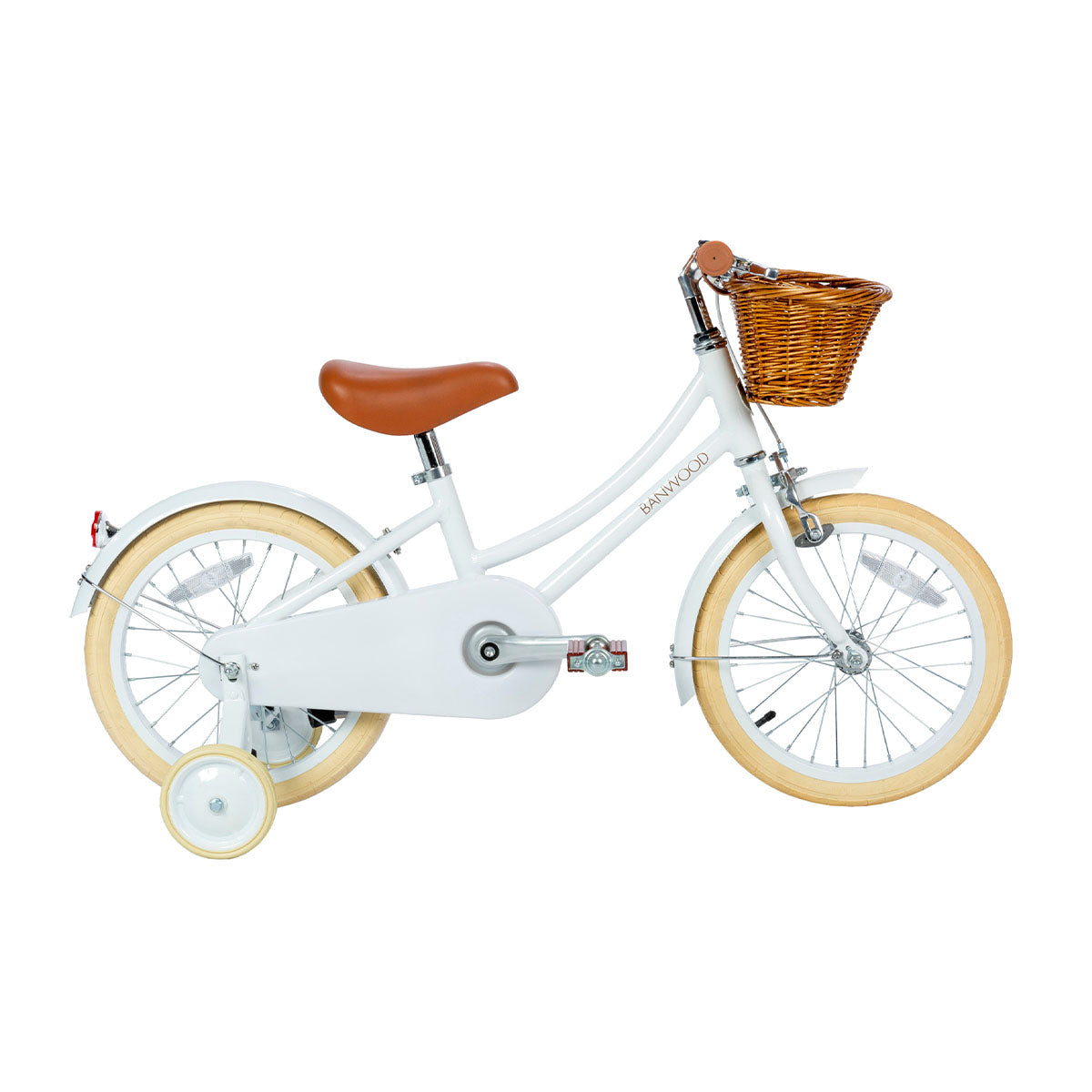 Deze leuke Banwood fiets in classic vintage white is een superleuke kinderfiets met een retro design. Deze fiets heeft een Scandi look en heeft unieke trappers van palissanderhout. Ook heeft de fiets een mooie witte kleur. VanZus