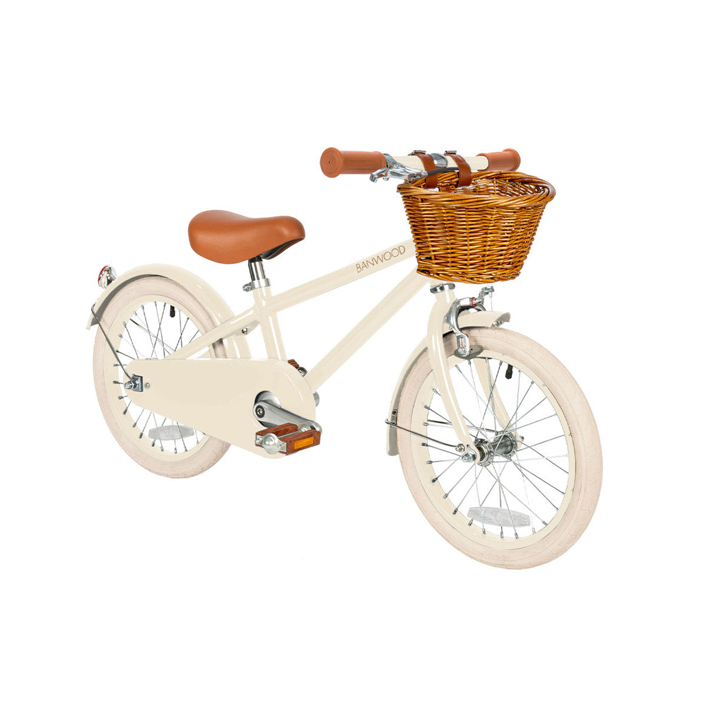 Deze leuke Banwood fiets in classic vintage cream is een superleuke kinderfiets met een retro design. Deze fiets heeft een Scandi look en heeft unieke trappers van palissanderhout. Ook heeft de fiets een mooie roomwitte kleur. VanZus