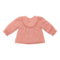 Is deze blouse in de kleur warm rose van Little Dutch niet één van de meest schattige shirts voor jouw kleine meisje? Het speelse en elegante ontwerp van de blouse maakt het niet alleen een echte eyecatcher, maar ook een heel elegant en meisjesachtig shirt. VanZus 