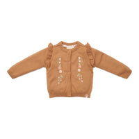 Wat zal het gebreid vest in brown van Little Dutch je kindje mooi staan! Het bruine vestje is heerlijk zacht en comfortabel door het zachte biologisch katoen. Het gebreide vestje is fijn te dragen als het frisser wordt en leent zich perfect voor het maken van laagjes met een top, t-shirt, longsleeve of blouse. VanZus