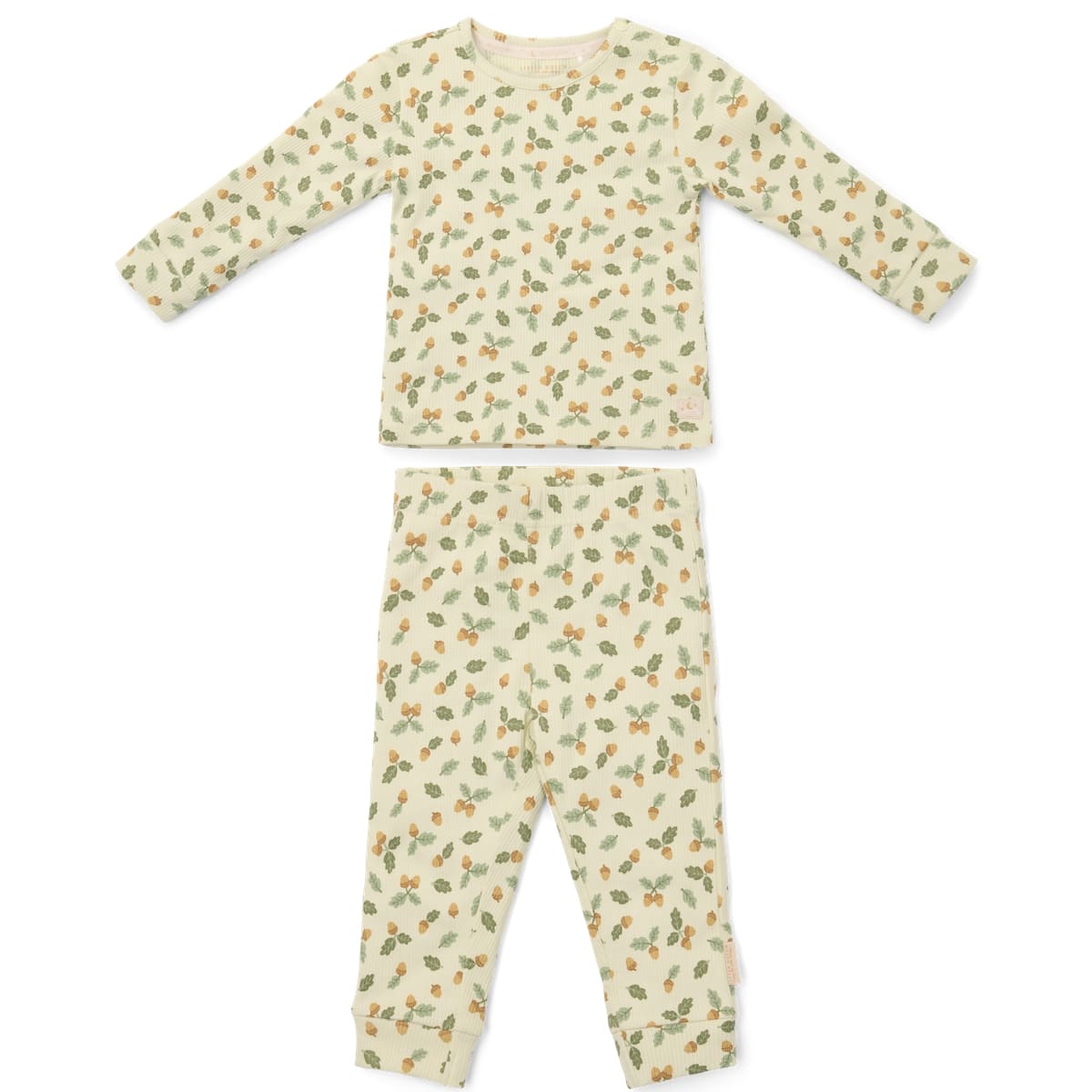 Ga naar dromenland en droom de mooiste dromen in deze tweedelige pyjama forest leaves van Little Dutch.  De pyjama bestaat uit een pyjamabroek en een pyjamashirt. Zowel de broek als het shirt zijn bedrukt met een print van blaadjes uit het bos. VanZus