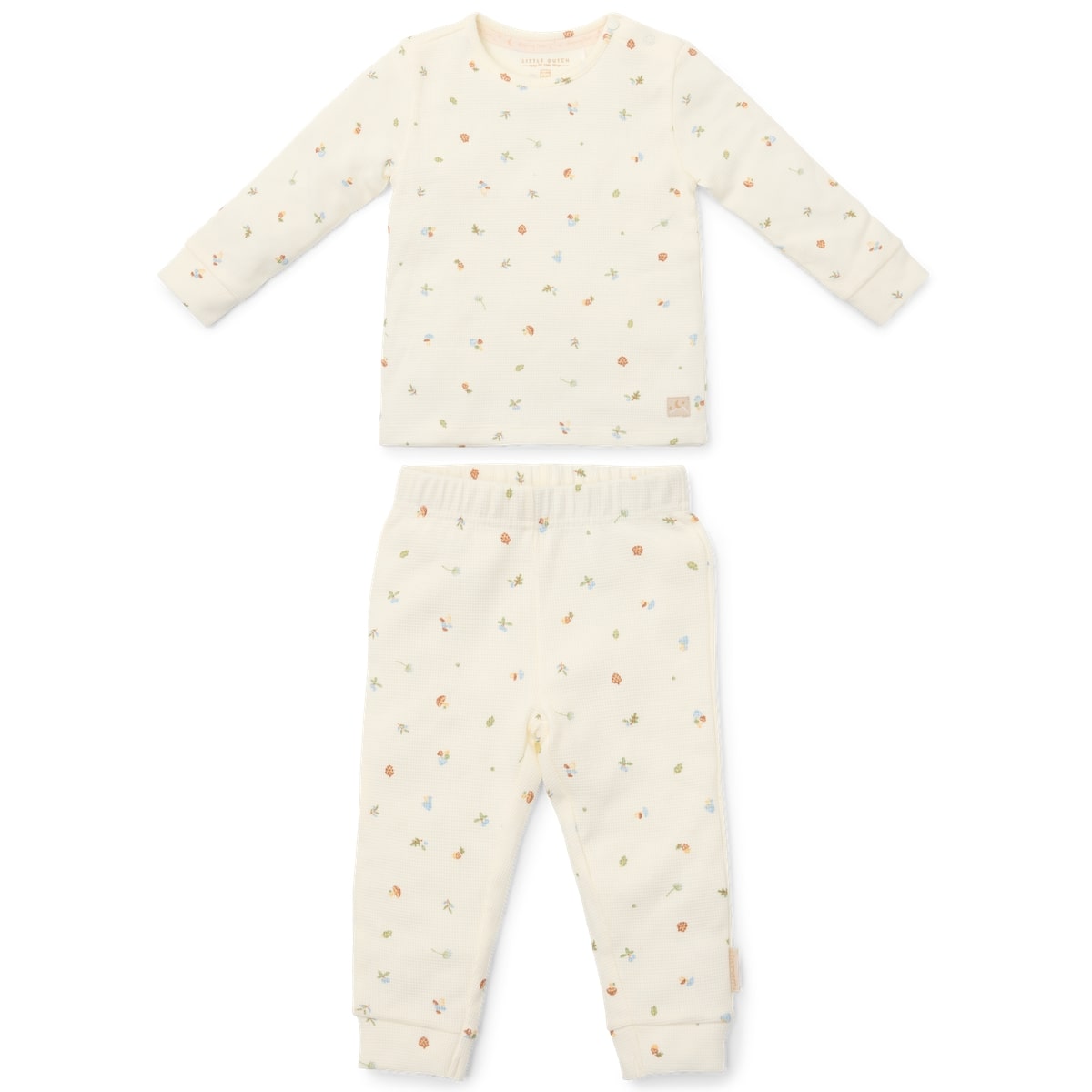 Ga naar dromenland en droom de mooiste dromen in deze tweedelige pyjama forest treausures van Little Dutch.  De pyjama bestaat uit een pyjamabroek en een pyjamashirt. De pyjama heeft een schattige print op zowel het shirt als de broek. VanZus