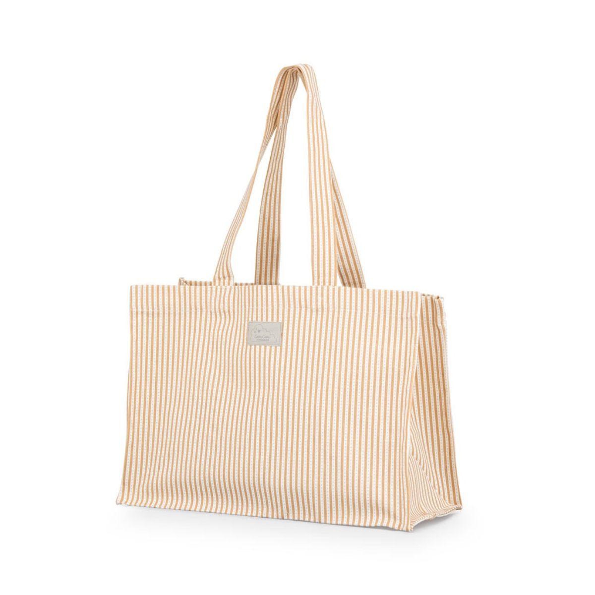 De Cam Cam Copenhagen canvas totebag in de kleur oatfield is een super fijne grote tas. De tas heeft een fijn formaat en is daardoor perfect voor een boodschap, een ochtendje shoppen of een dagje strand. VanZus.