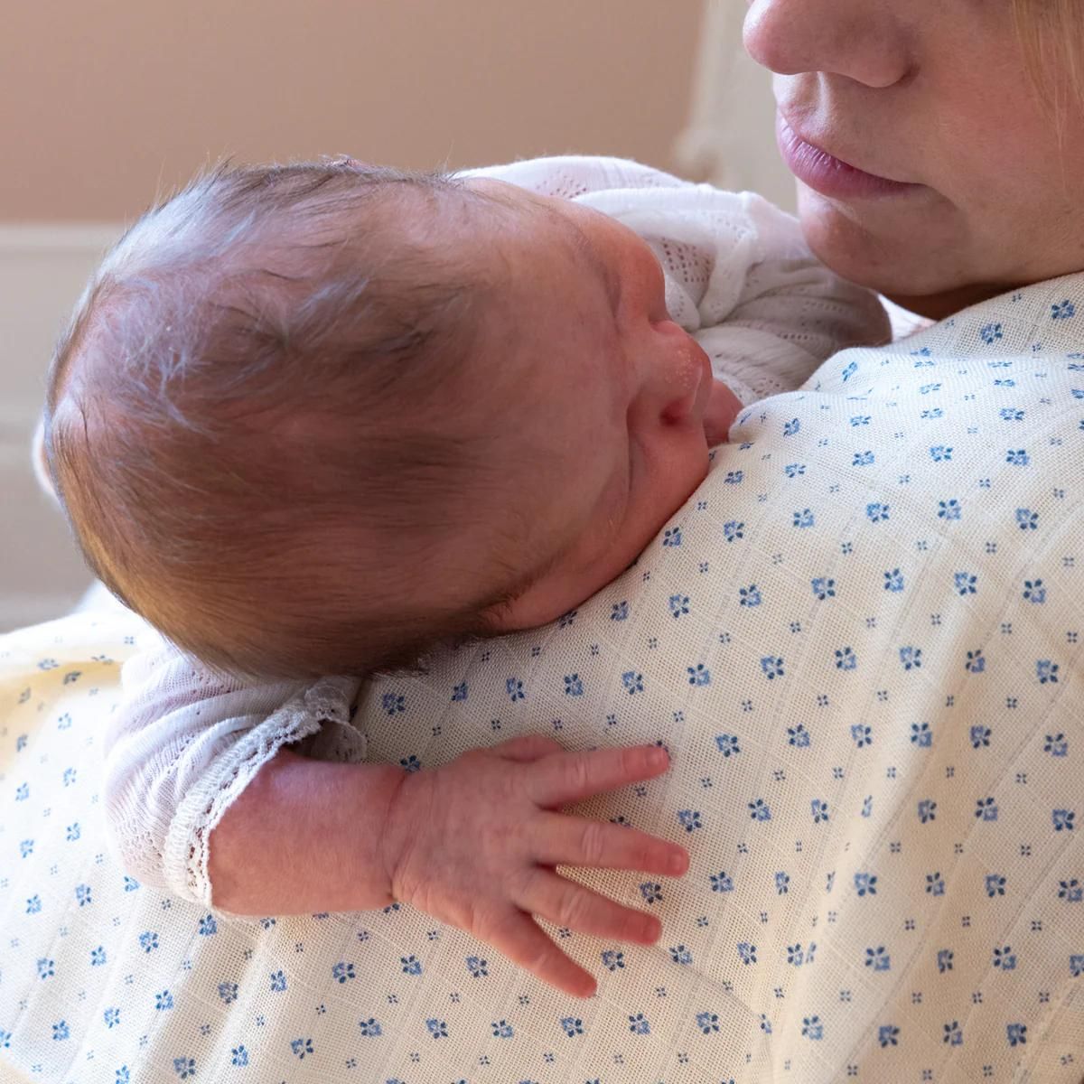 De hydrofiele doeken 2-pack capri van Cam Cam Copenhagen zijn onmisbaar voor elke ouder. Gemaakt van 100% biologisch katoen: zacht, ademend en perfect voor de gevoelige babyhuid. Een must-have! VanZus